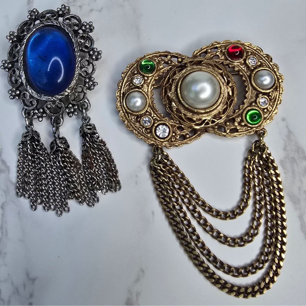 Vintage Style Brooch Set Blue Cabochon Silver Tassel Gold Faux Pearl Chain Drape